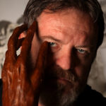 Portret-i-skulptorit-Arben-Bajo-fotografi-nga-Edvin-Celo